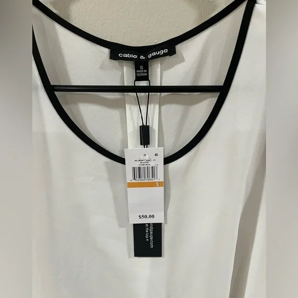 Cable & Gauge Tank Top - size small - Picture 2 of 7